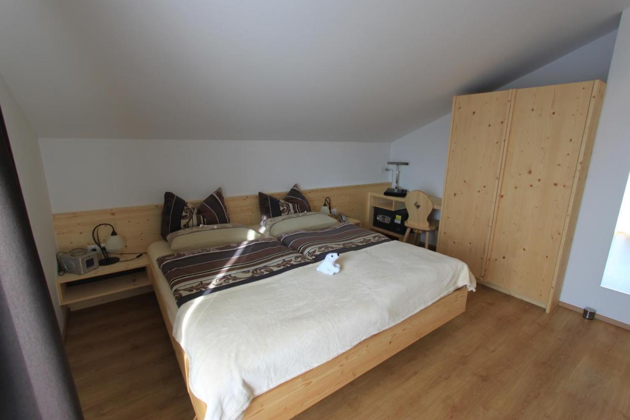 Pensjonat Gaestehaus Waldrand Garni Wiesing